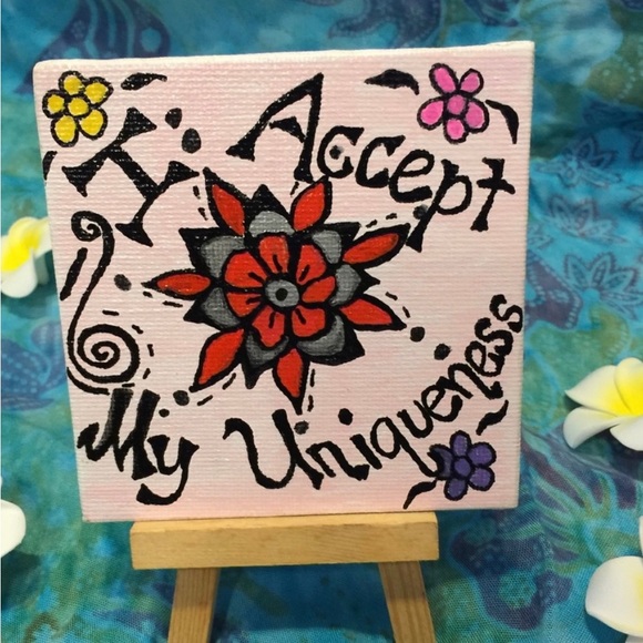 Meet your Posher, Marcy @Kahelelani 🌺 - Picture 5 of 7